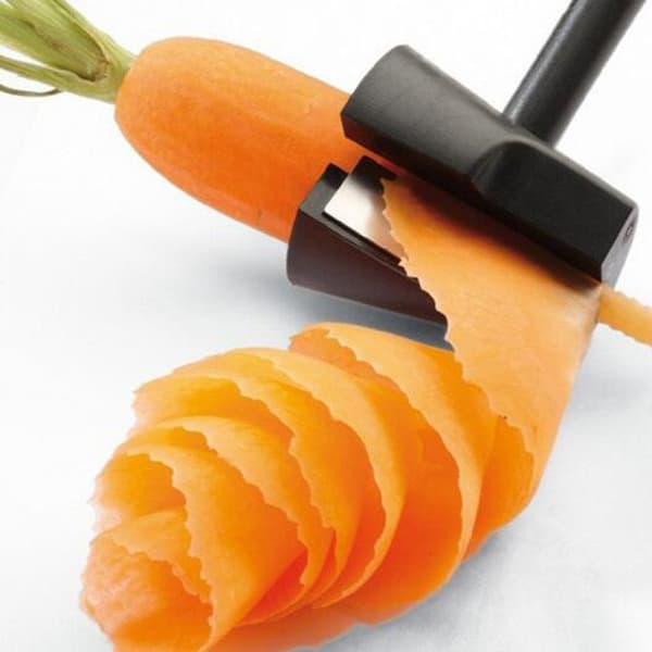 1 pc Creative Kitchen Utensil Strawberry Fruit and Vegetable Slicer Cucumber Planer