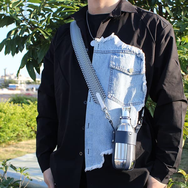 Skulderveske flaskepose brodert vannflaskepose