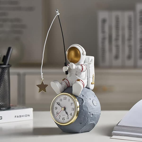 Astronautfigur Klocka för Skrivbord & Hylla, Batteridriven