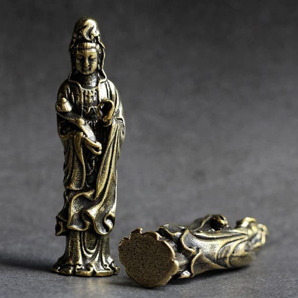 Miniatyr Yin Bodhisattva bronze bronze statue til landskabsdekoration antik bronzevare