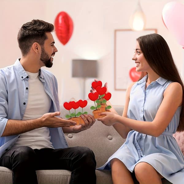 Hjerteformet kunstig rose i vevd potte, rød polyesterblomstdekor for Valentinsdag, Morsdag, hjem