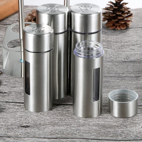 Kryddershakers med vertikale salt- og pepperstrøere (store??)