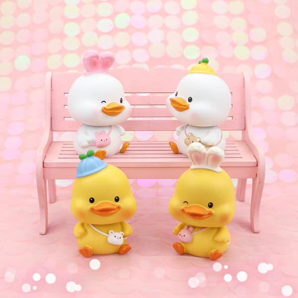 Creative Creative Mark Duck Car Initiative Doll Shake Interpretation of Doll Net Red Birthday Cake Decoration Size in Different Dimensions