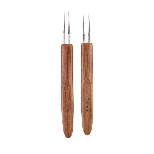 2 Pieces Bamboo Crochet Hook Dreadlocks Crochet Needles Dreadlocks Knitting Needles Crochet Tools (Style 2)