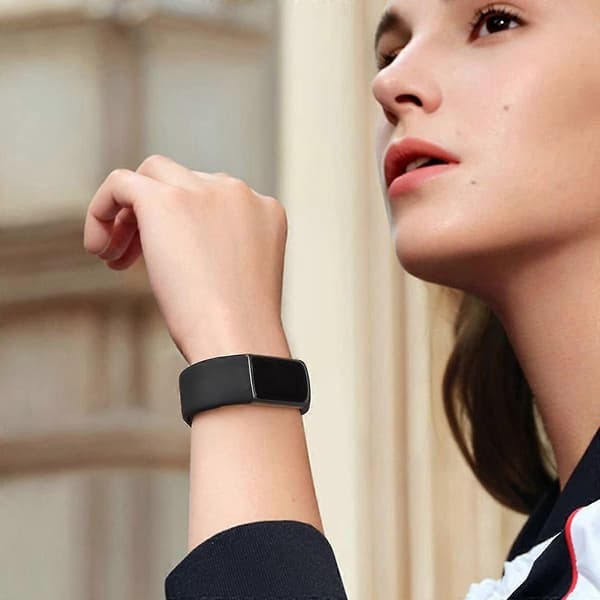 Fitbit Charge 6 og Fitbit Charge 5 Silikonerstatningsrem, Myk Sportsrem