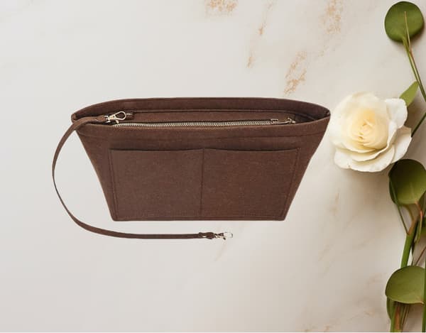 Medium Felt Makeup Bag - Organize Your Essentials