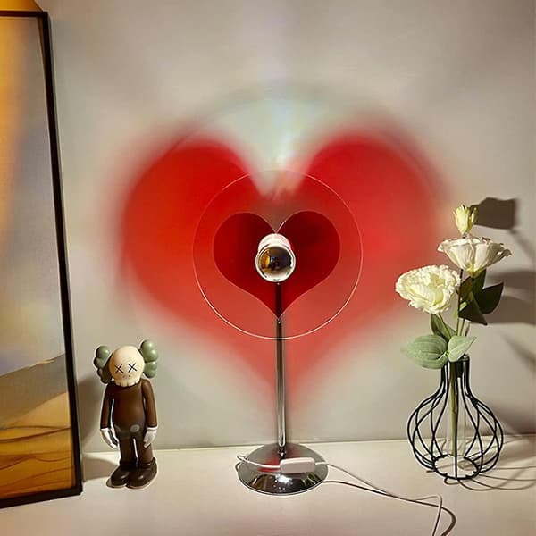 Red Heart Projection Lamp, Romantic Heart-shaped Projector Lamp LED Night Light Table Lamps, Creative Projection Lamp for Wedding Home Bedroom Background