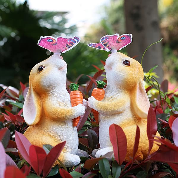 Solar Powered Resin Rabbit Lamp for Garden