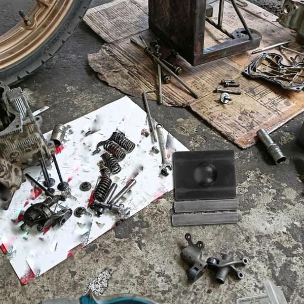 Ventilfjederaftrækker til motorcykelreparationssæt Ventilfjederspænder til demontering af metal med høj hårdhed 1 sæt -