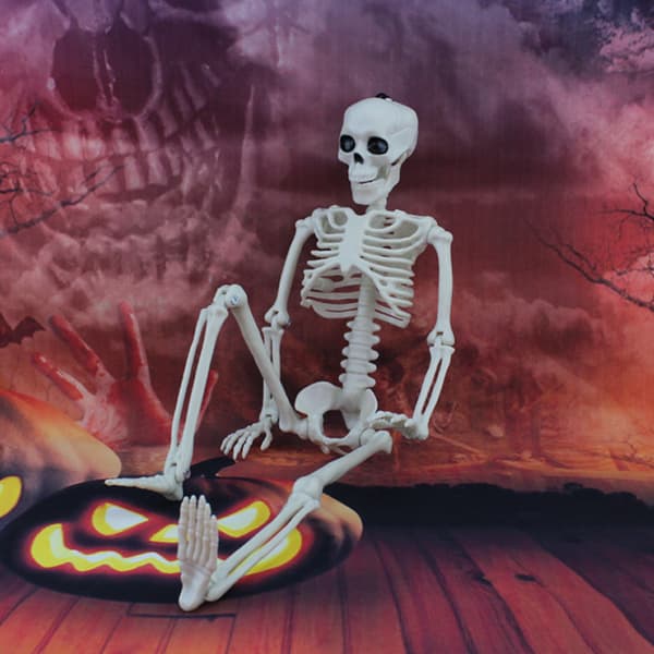 2 kpl Halloween-koristerekvisiittaa 40 cm, voidaan ripustaa LED-valolla