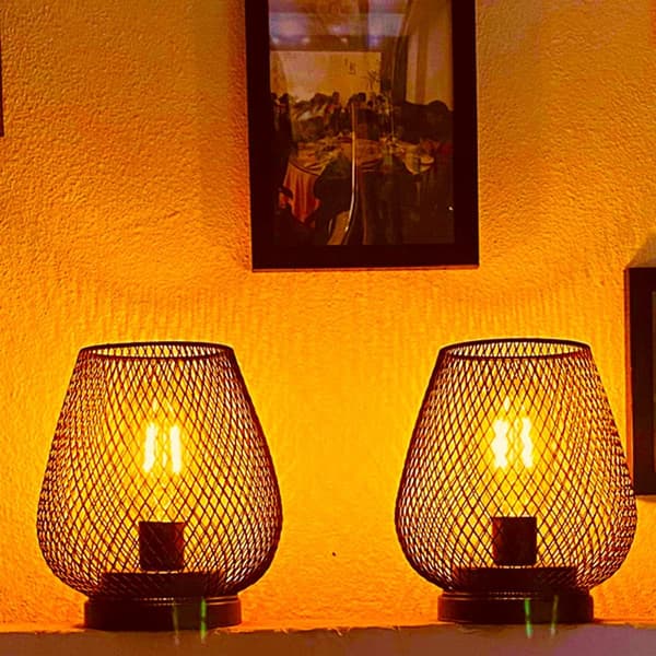 Trådløs bordlampe med 2 metallbur og LED-pære i Edison-stil