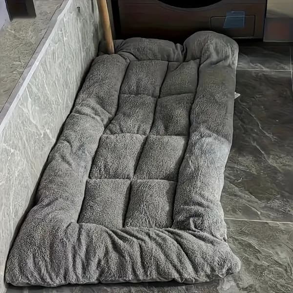 Extra Large Plush Dog Bed Sofa Cat Nest Dog Crate Mat, With 8 Thickened Ultra-Soft Polyester Pet Cushions Grey Grey