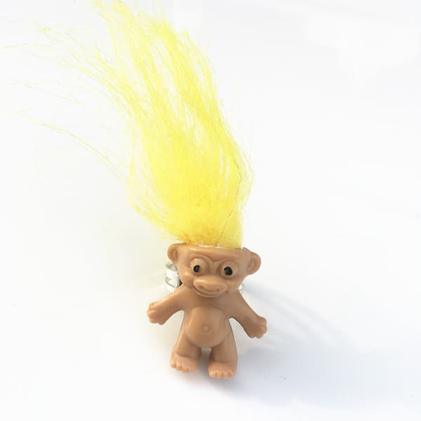7 farger lykkelig trolldukke minidekorasjonsfigur