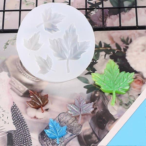 Eco-Friendly Easy Release Silicone Maple Leaf Cake Mold for Home