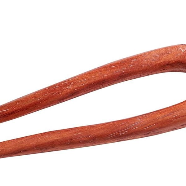 Puinen hiusneula, hiuspiikki, hiuspuikko, hiusasuste, käsintehty KLB