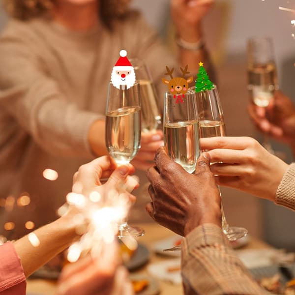 100 stk juledekorasjoner til vinglass, julegaver