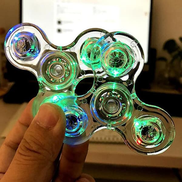 Lysende LED-lys Spinner Håndspinner Topper Glød i Mørket Lys Edc Figet Spiner (D) Flerfarget 1 stk