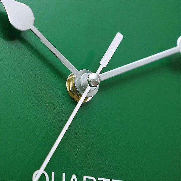 Wall Clock Modern Design Silent Quartz Needle Luxury Wall Clock Silent Sweep Second Home Wall Clock Black