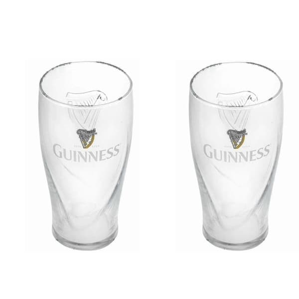 2 Guinness-tuoppilasia