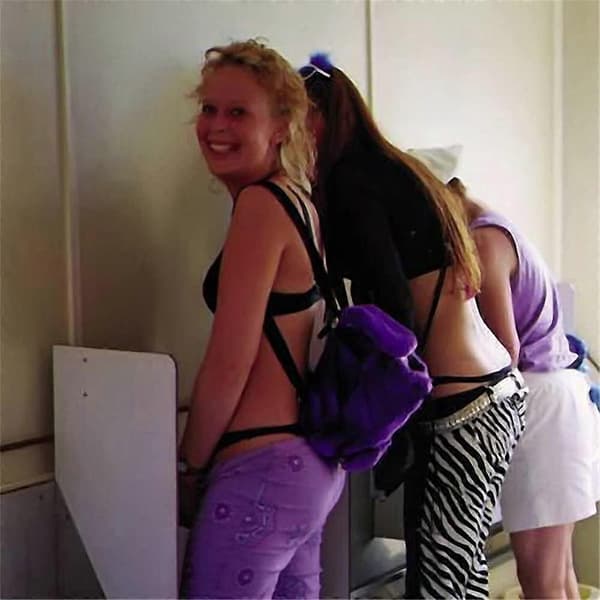 Portable Female Urinal Funnel - Challenge Urination with Silicone Material