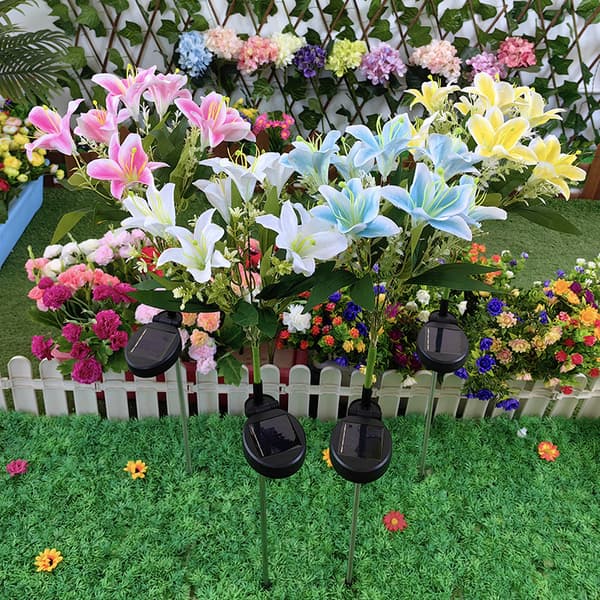 Hvid, solcelledrevet jordlampe LED-simuleringsblomsterlygte