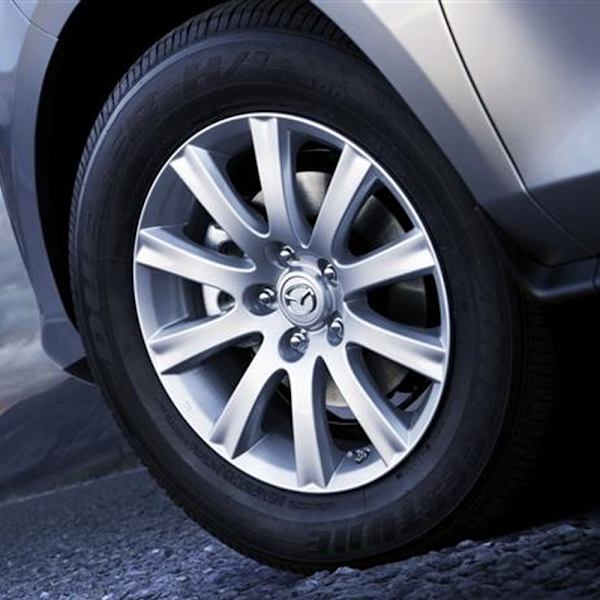 4 kpl - Mazda-pölykapselit / pyörän navan merkit - B 6 65 57mm - Silver