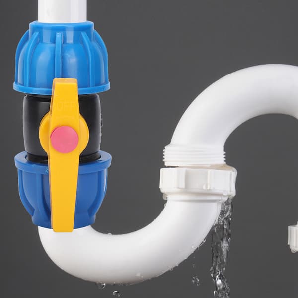 Højkvalitets PE-vandslangefittings Ventiladapter Hurtigkugleventiludskiftning 32 mm