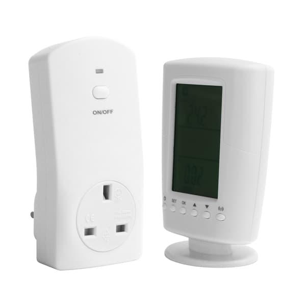 LCD Backlight Temperature Controller Wireless Remote Programmable Thermostat Socket UK 250V 13A 50Hz 3250W Maximum