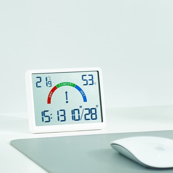 Väggmonterad digital klocka med LCD-display, temperatur, alarm och tyst läge för sovrum och arbetsrum Vit Vit White