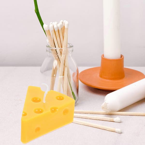 2 stk Dekorative Duftlys med Osterlukt Ostelys Dekor Duftlys