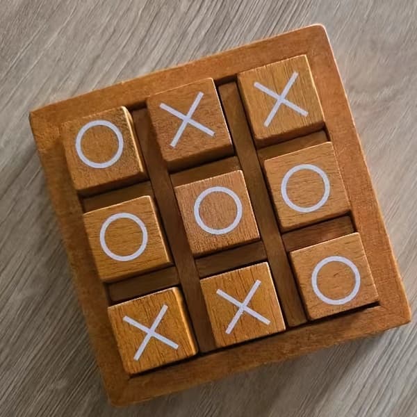 Wooden Tic-Tac-Toe Game - Educational Two-Player Tabletop Game for Kids; Interactive Toy for Parent-Child Bonding and Logical Thinking