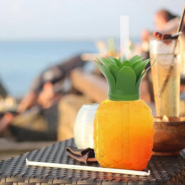 Pineapple Mugs, 2 Pcs Hawaiian Reusable Pineapple Cocktail Mugs with Straw and Removable Lid, Clear Pineapple Drinking Cups