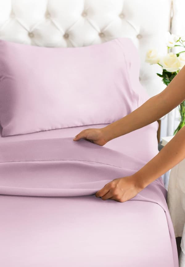 4-piece Queen Size Sheet Set - Breathable & Cooling Sheets - Hotel Quality