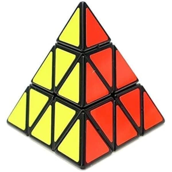 Musta taustatarra pyramidi kuutio palapeli - lapsille ja aikuisille