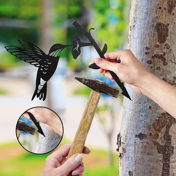 Kolibri i stål, rustikk hagedekorasjon, metallfugler, hagedekorasjon