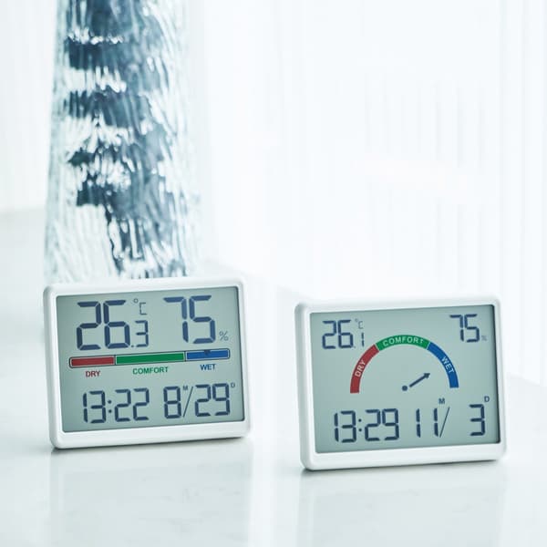 Väggmonterad digital klocka med LCD-display, temperatur, alarm och tyst läge för sovrum och arbetsrum Vit Vit White