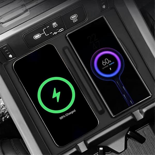 Wireless Charging Pad for Car, Silicone Protective Mat for Hyundai Santa Fe 2024+