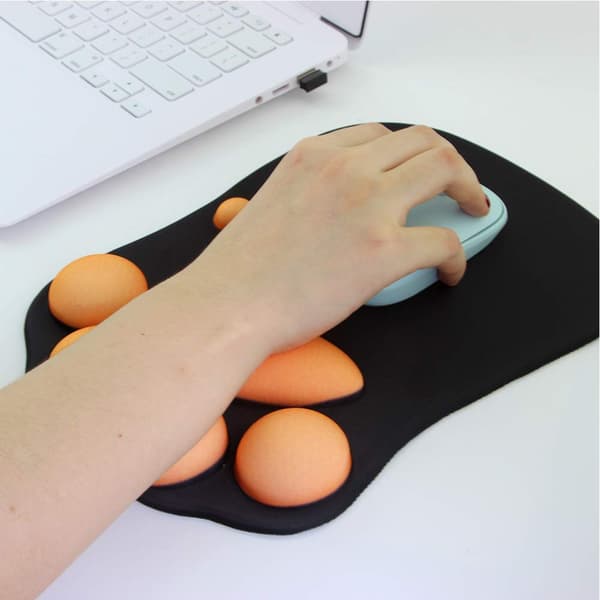 Mouse Pad with Cat and Wrist Rest, Ergonomic Portable Mouse Pad (Black)