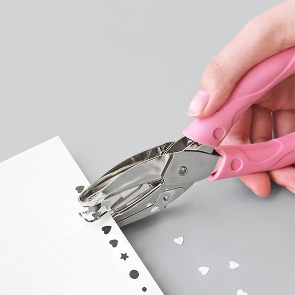 Small Single Hole Punch Comfortable Handle Compact Lightweight Handheld Hole Punch for Home Office DIY 5mm Star Hole
