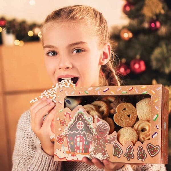 Julaskar med fönster, presentaskar för presenter, bakverk, godis, julaskar