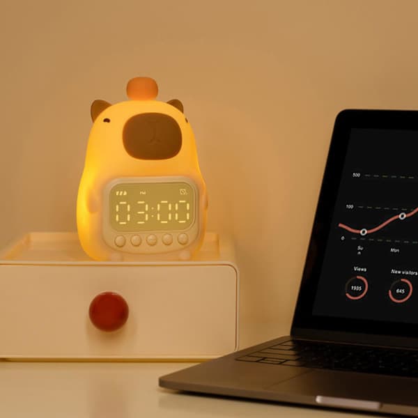 Capybara-formad digital väckarklocka med LED-display & nattlampa | Snooze, timer, temperatur | Barnsängklocka för sovrum & heminredning