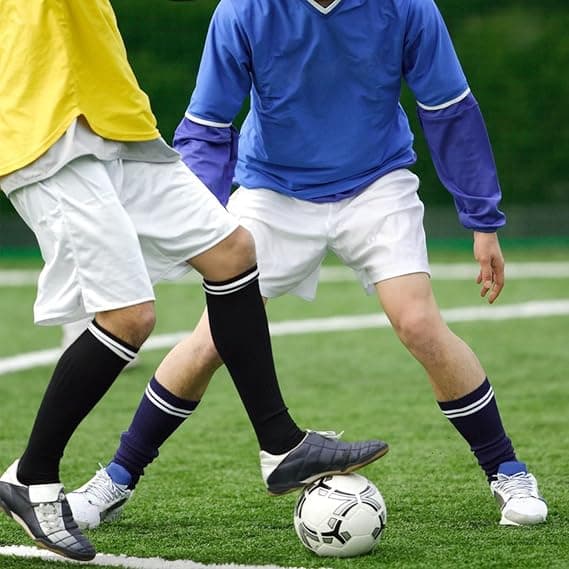2 par fodboldstrømper, lange fodboldstrømper, komfortable åndbare tynde sportsstrømper