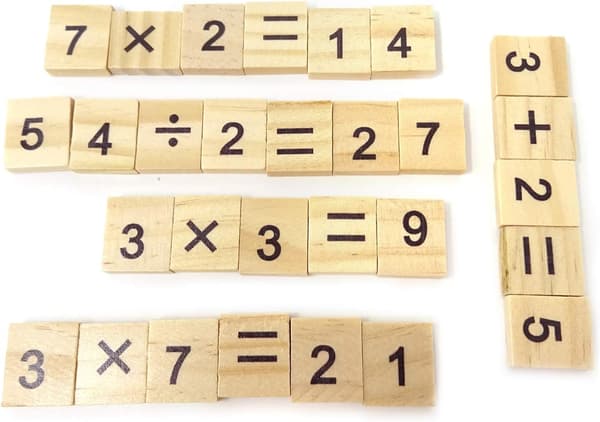 100 stk Tre Scrabble-brikker Tall Symboler Brikker for Håndverk Pro