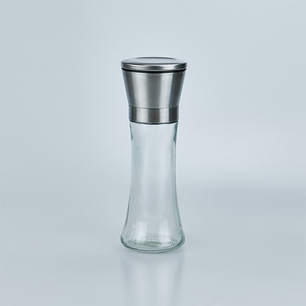 #Sæt med 1 justerbar salt- og peberkværn Kapacitet 200 ml#