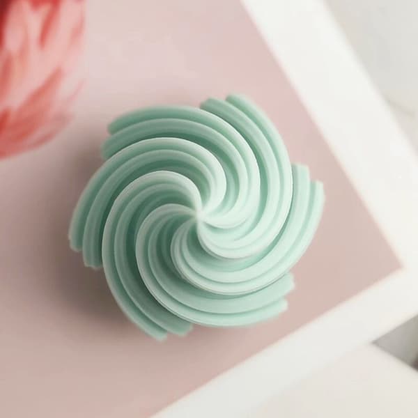 Rotating Cone Candle Mold with Wave Pattern Aromatherapy Candle Silicone Mold DIY Curved Column Gypsum Resin Molds (L)