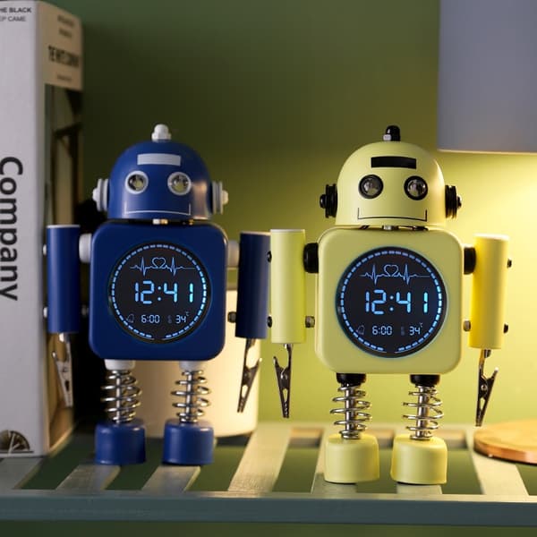 Stille robotvekkerklokke, digital skjerm, lysende for studenter