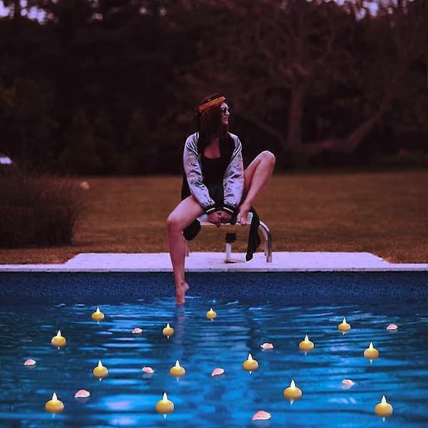 12 LED Flameless Floating Candles, Waterproof Battery Operated Flickering LED Tea Lights Float On Water