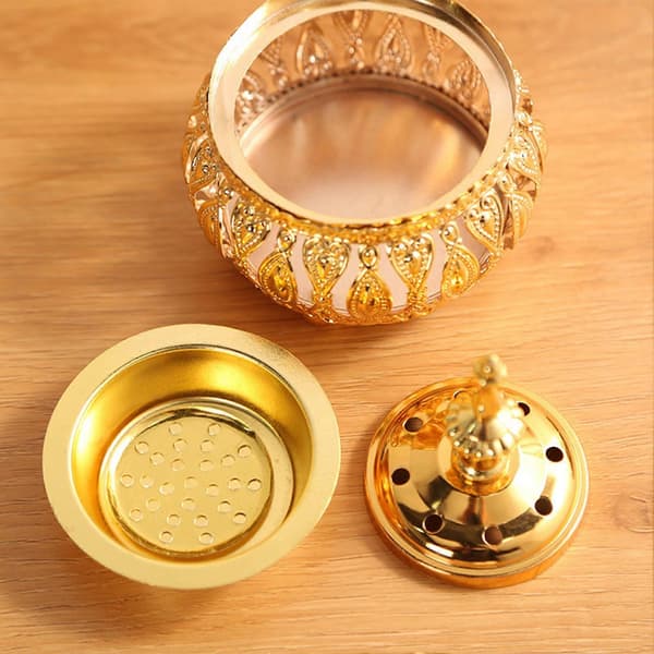 Middle Eastern Style Incense Holder Classic Metal Hollow Pattern Stick Incense Burner for Indoor Use