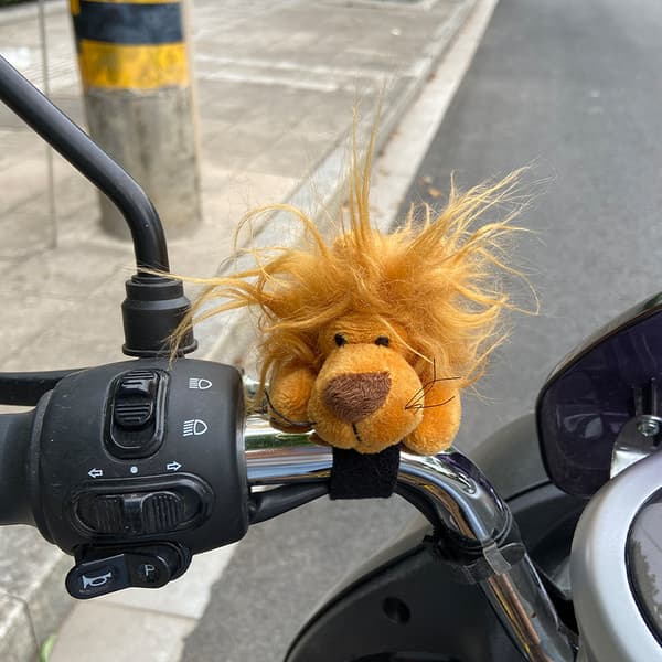 Small Lion Electric Car Small Ornaments Motorcycle Accessories C