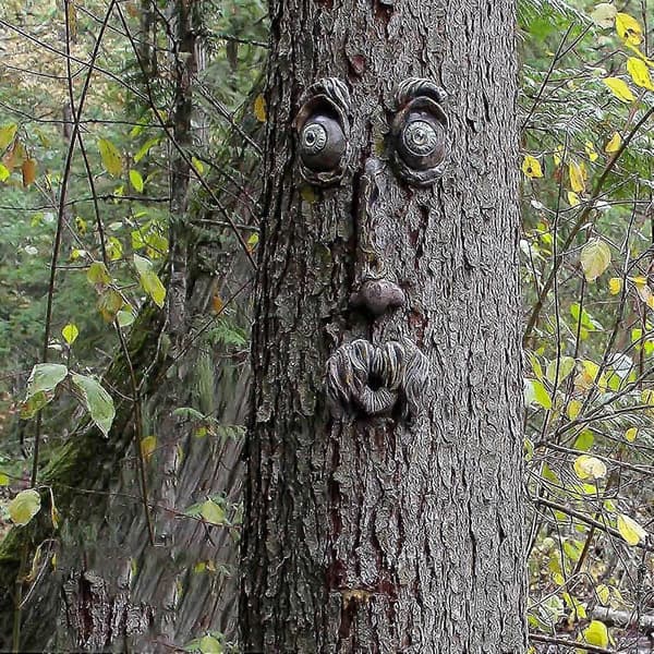 Garden Tree Face, Old Man Tree Face Decor, Playful Resin Tree Huggers